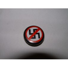 Anti Nazi button -